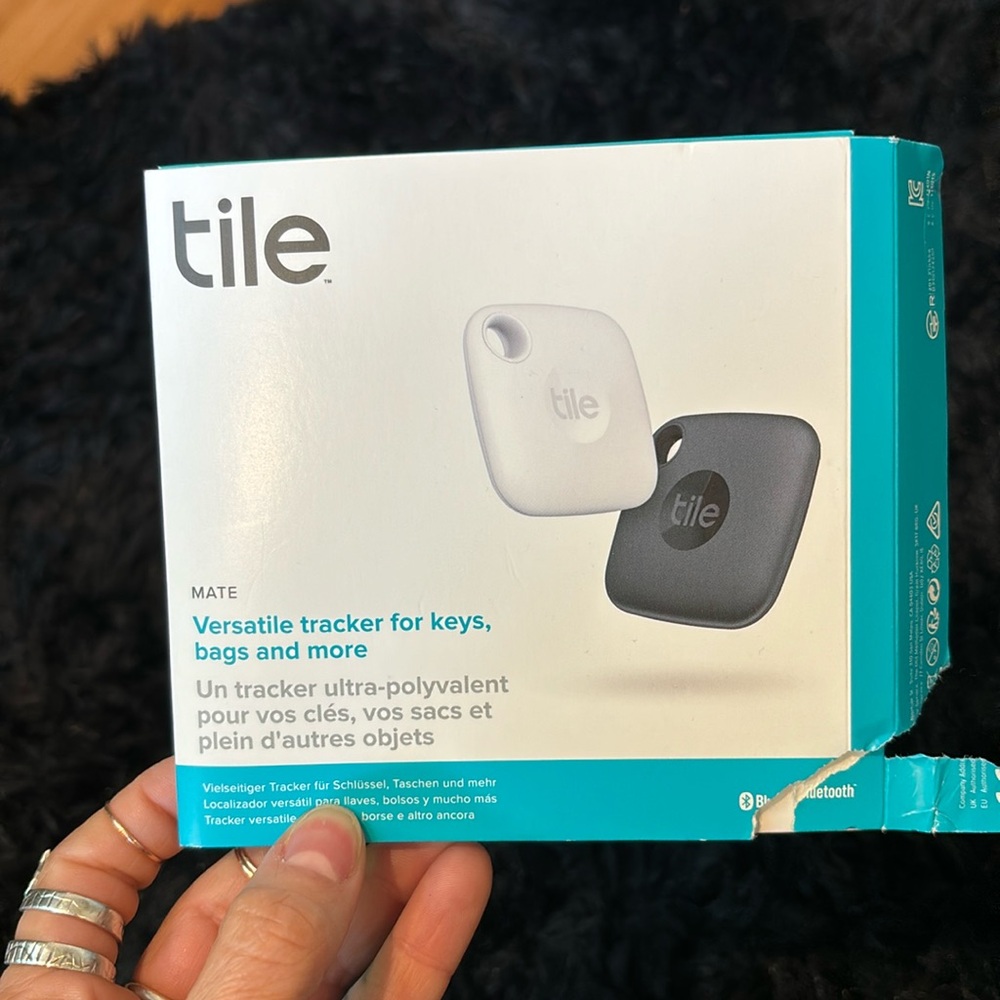 NWT Tile mate